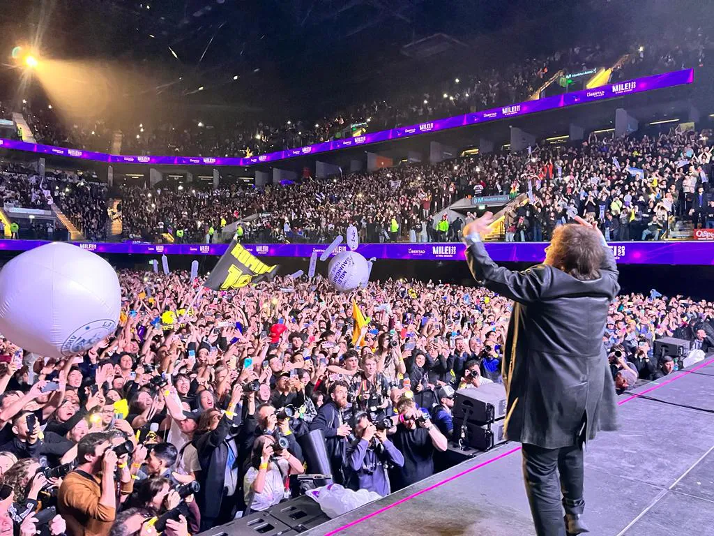 Milei Foto Página 11 arriba a la izquierda