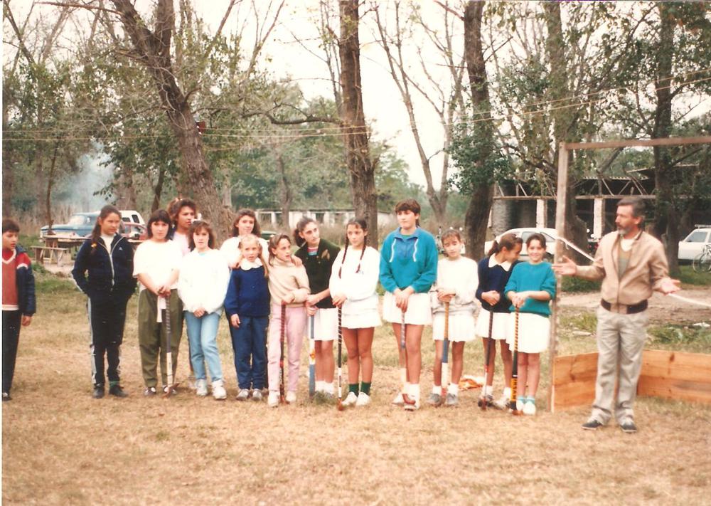 Las Cañas primeros pasos del hockey