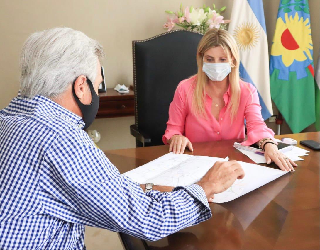 11-2 enc. con el pte. sociedad rural (1)