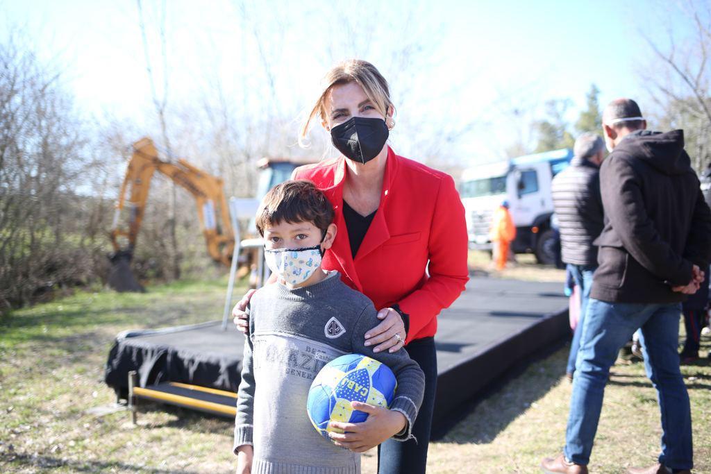 10-8 obra red de agua en Los Pozos (5)