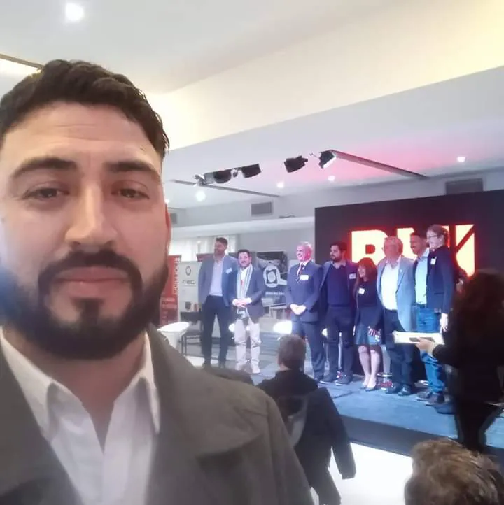 Página 11 a la derecha