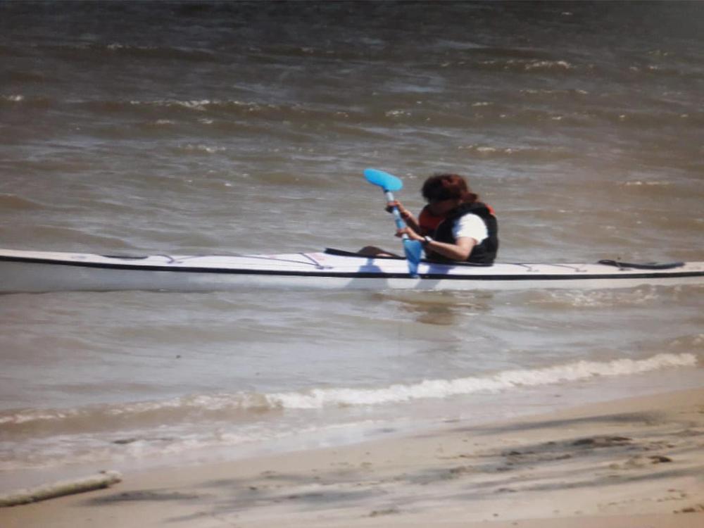 dominguez kayak en el rio parana