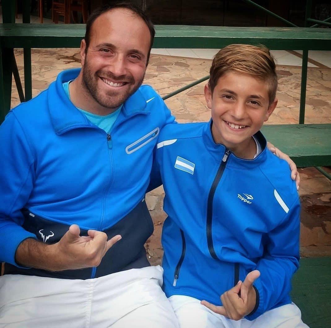 tenis chalcoff foto vieja