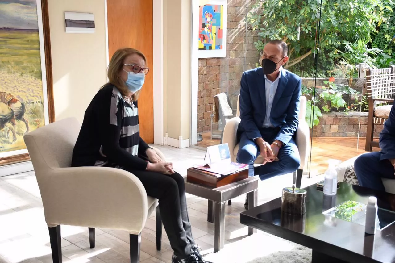 Foto Página 4 a la derecha