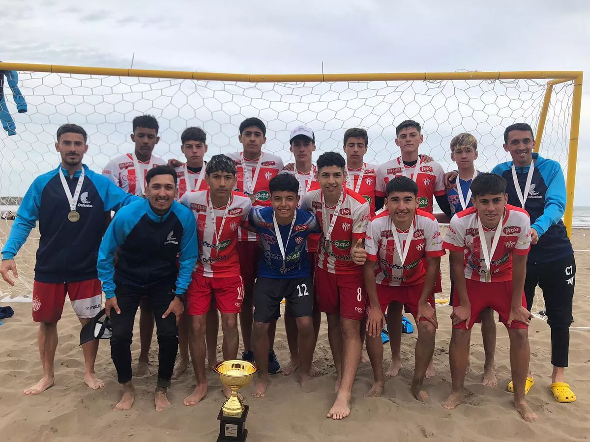 juegos bonaerenses futbol playa oro