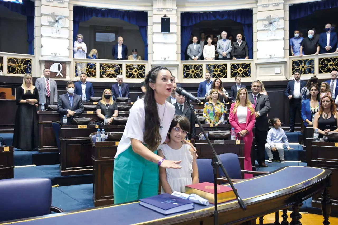 Jura Ayelen Rasquetti pag 4