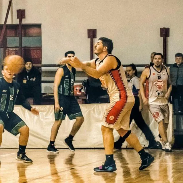 Foto Bianchini Página 17 a la derecha