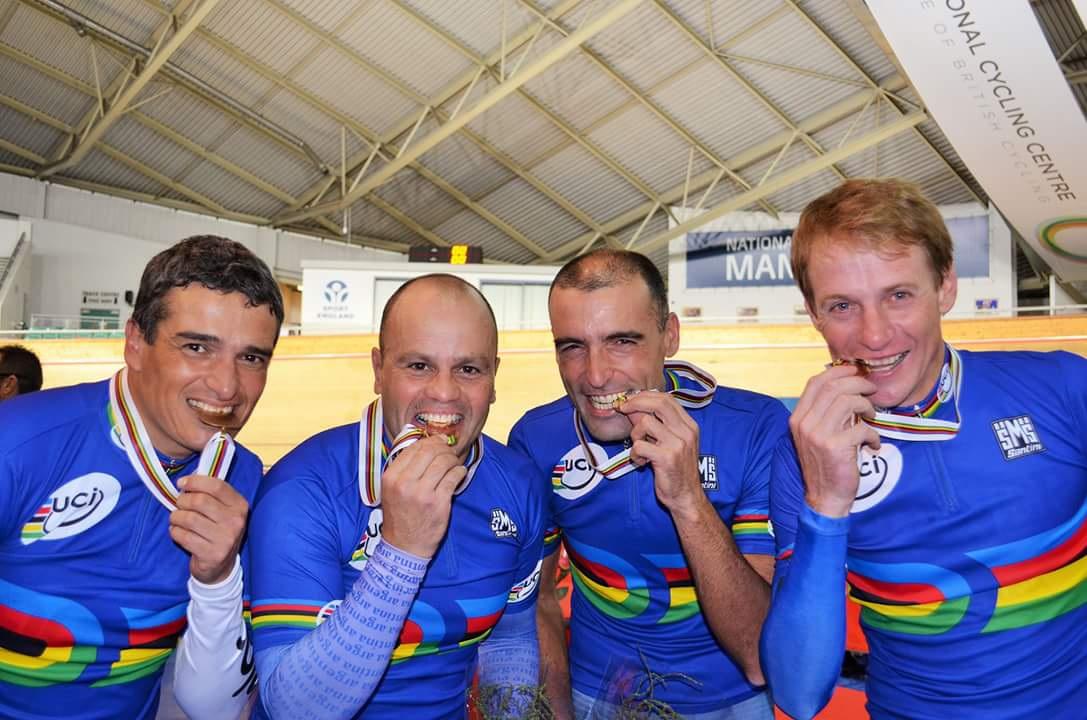 anuario AUGE Cuarteta de persecución X equipo campeones del mundo 2015 Manchester Inglaterra