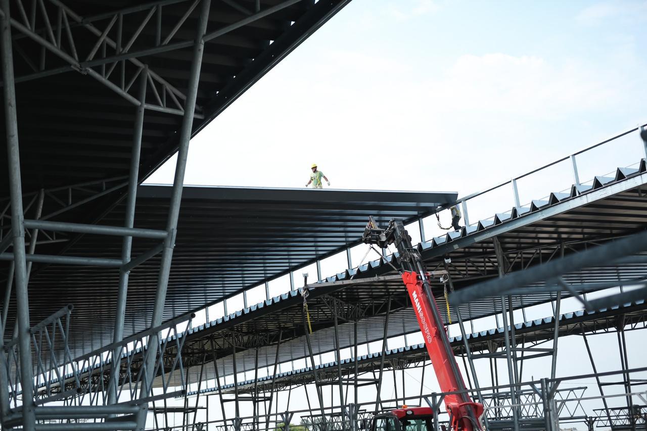 24-11 visita de ministros e intendenta al MAG (1)