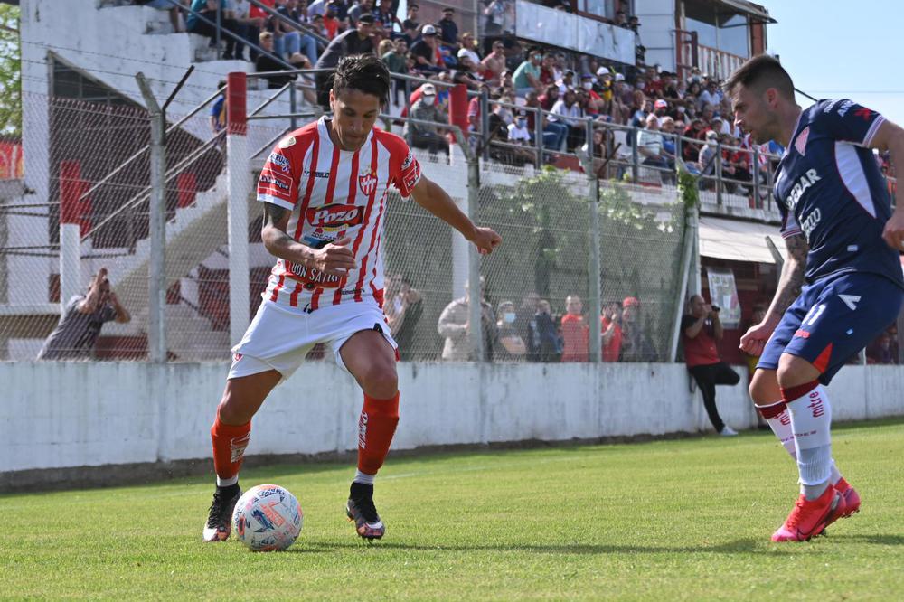 futbol de la b cañuelas julian cano