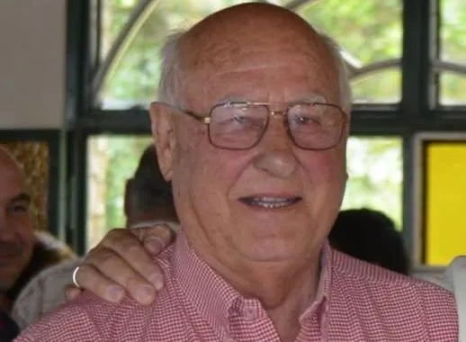 f7e8c95c-b0f5-48ce-9eec-1a1ca0fedfc6