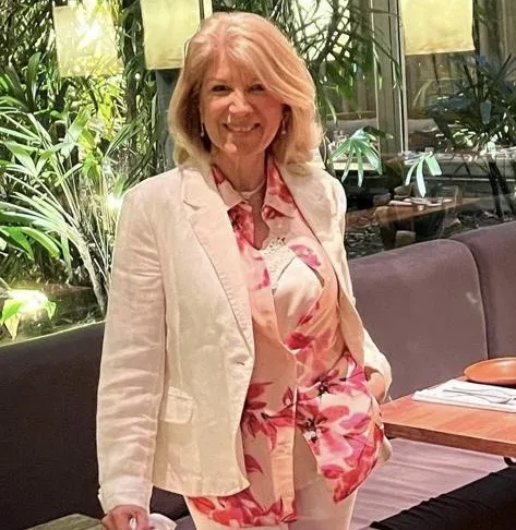 37313f6e-d4c3-42c8-a9cd-6023605c37b8 (2)