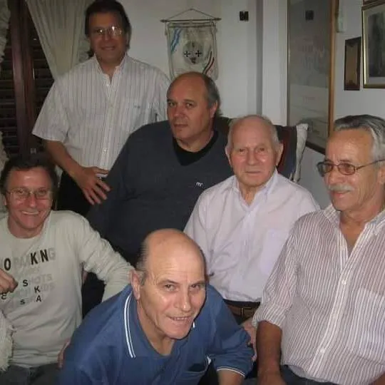 thumbnail_5 hermanos