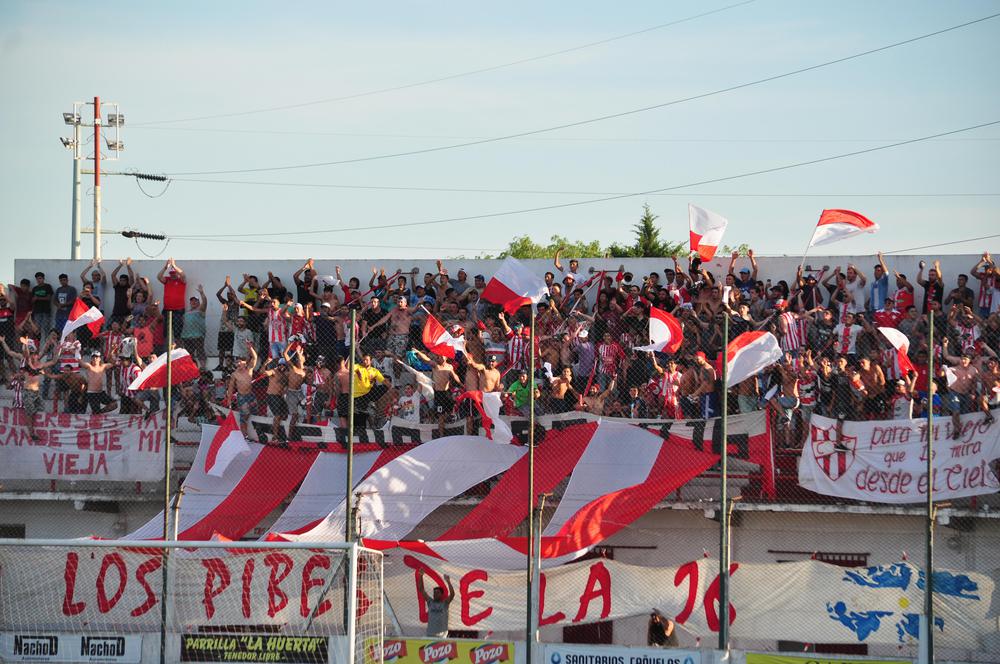 futbol de la b PUBLICO EN LAS CANCHAS