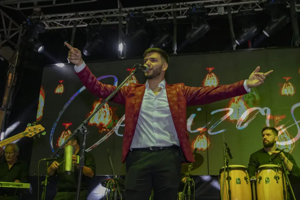 4f7c96ff-10cd-4df8-a1d0-6d7b66246340cenizas