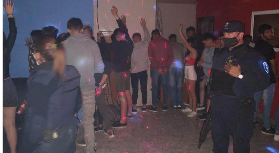 fiesta clandestina