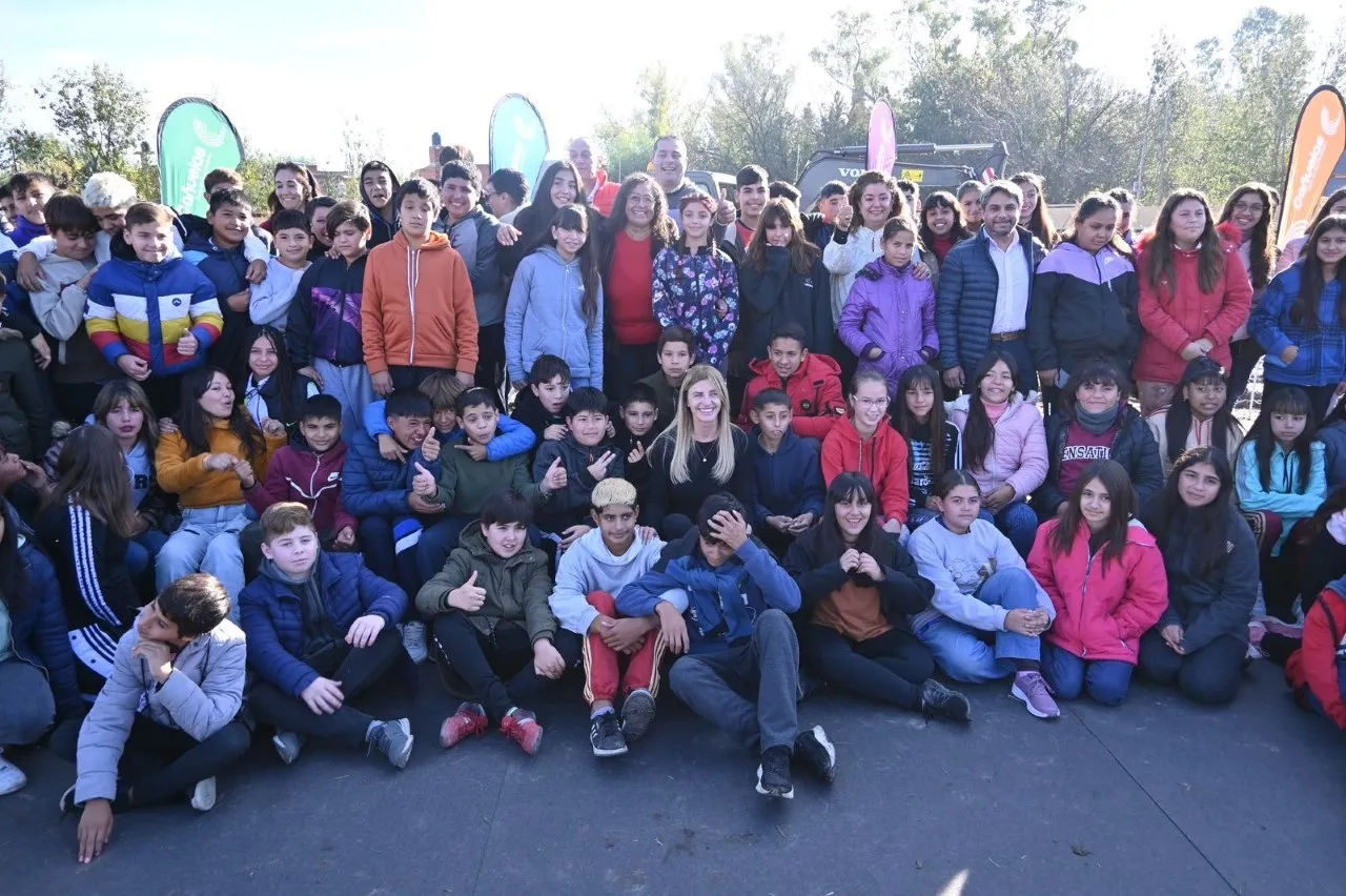 66b76320-83ab-4baf-b0f5-fecd1de6103b