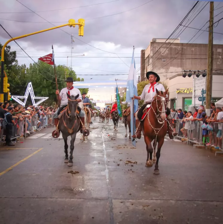 201 aniversario de Cañuelas desfile criollo (2)