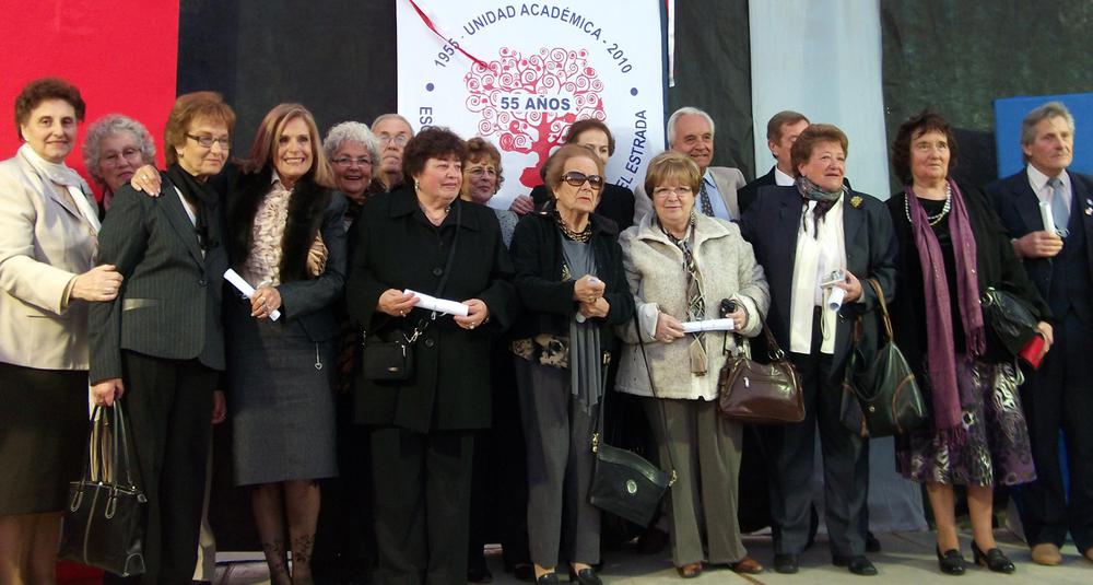 Contratapa fiesta egresados
