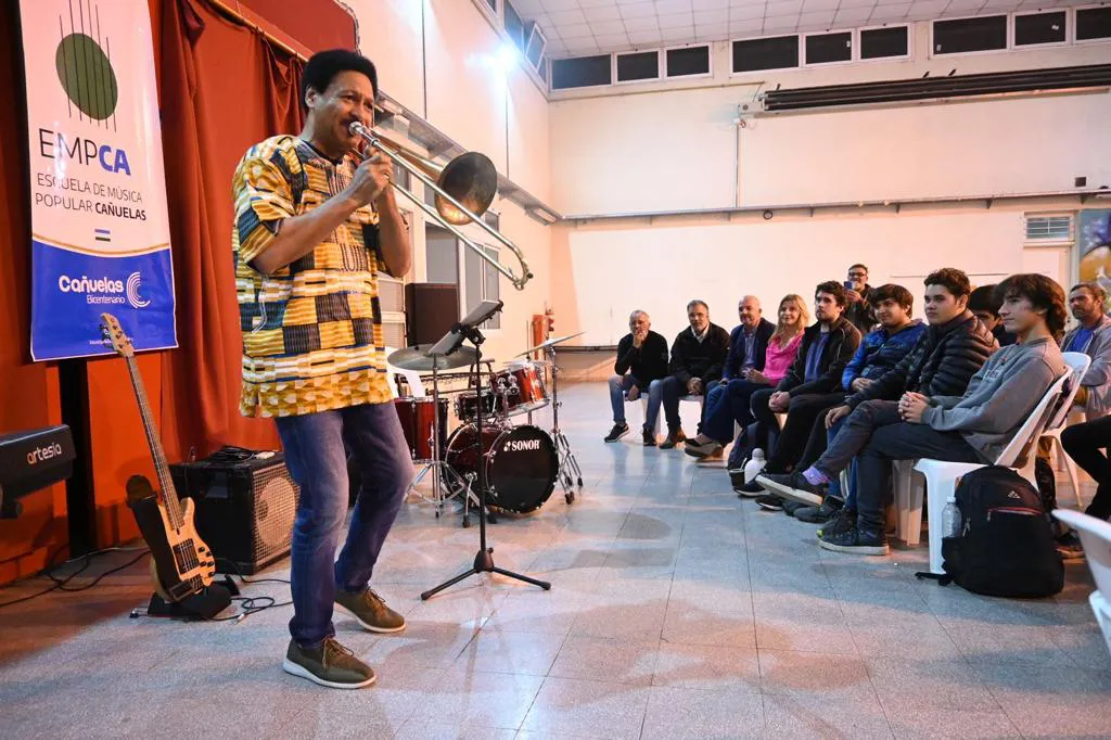 Marsalis en la esc de música popular Cañuelas (5)
