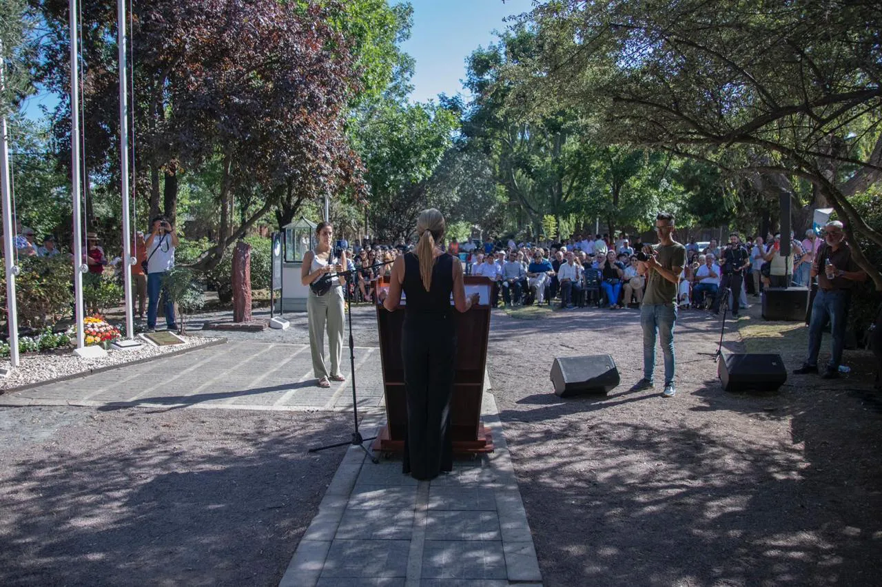 94a58d5d-c358-4890-8e0b-75be81dc9348