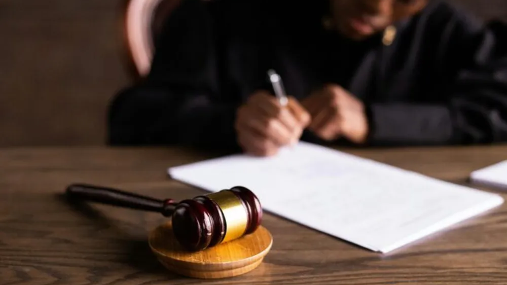 la-justicia-y-su-fallo-katrin-bolovtsova-pexelscom