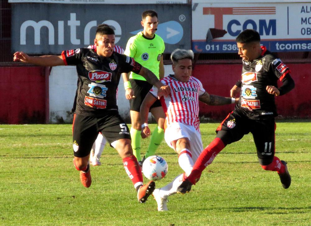 FUTBOL DE LA B CAÑUELAS PRESIONANDO