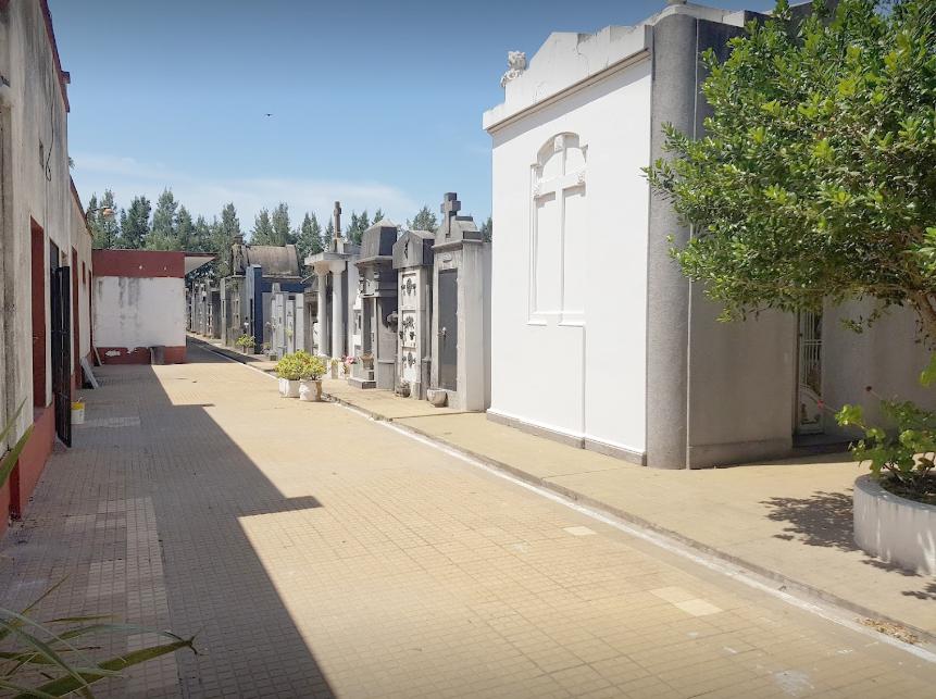 CEMENTERIO CAÑUELAS