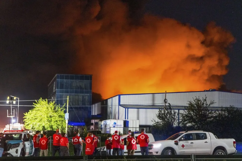 ezeiza-incendio1-mediana