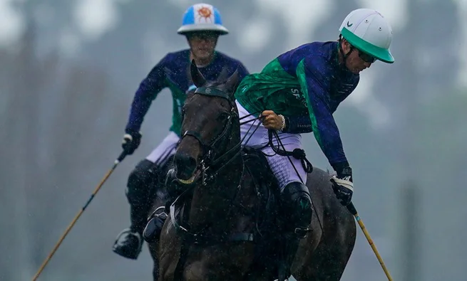 portadda polo lluvia