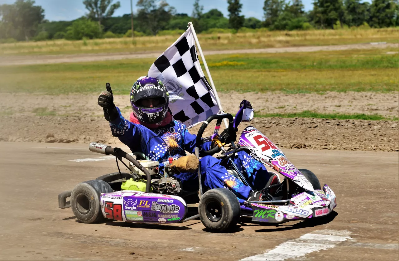 kart cuarenta nota campeon