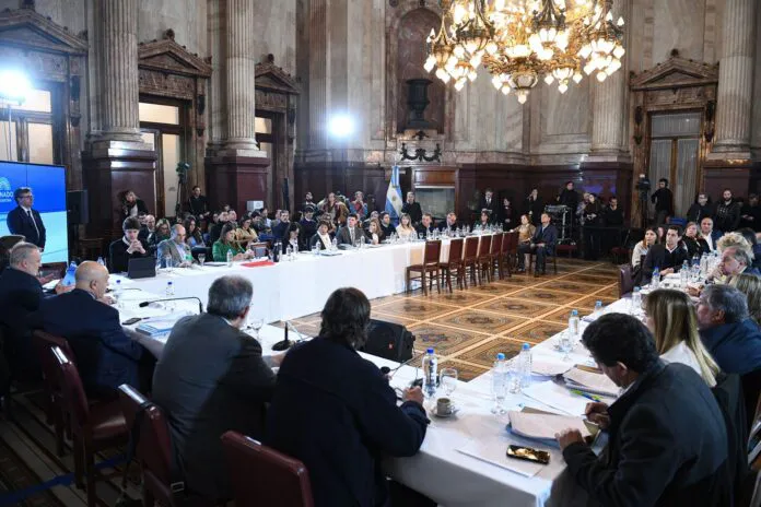 Bases-Debate-696x464