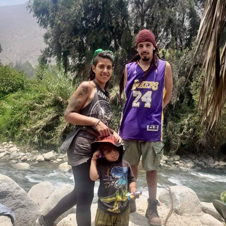dario y famili en Perú
