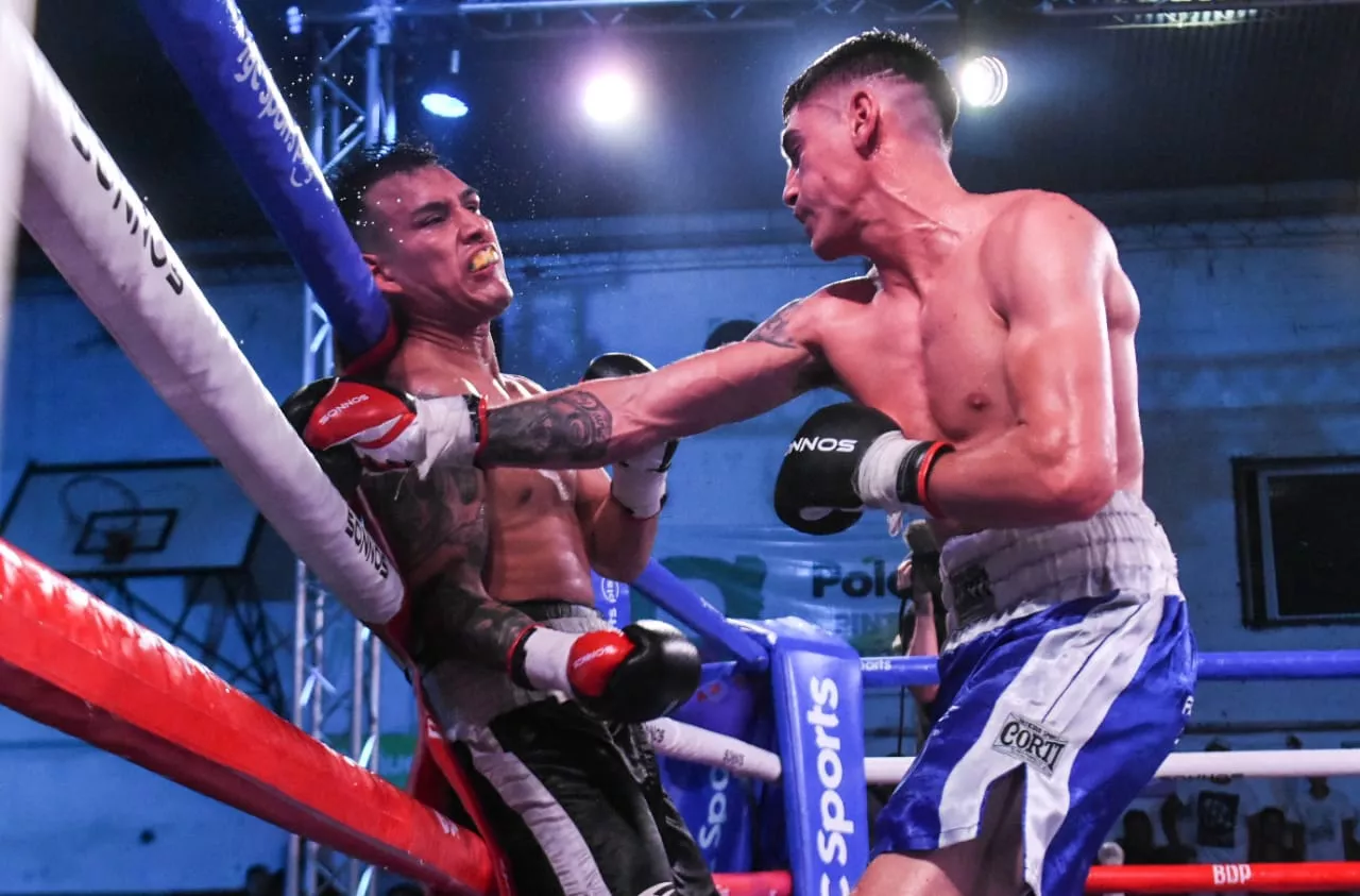 boxeo claudio daneff ante el bandido perez PRIMERA DEFENSA