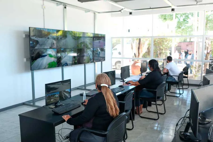 thumbnail_polo seguridad