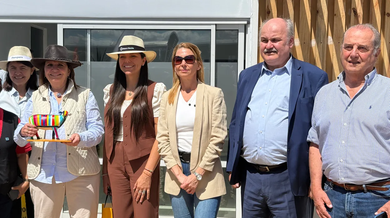 IMG_0330_novelty_caption