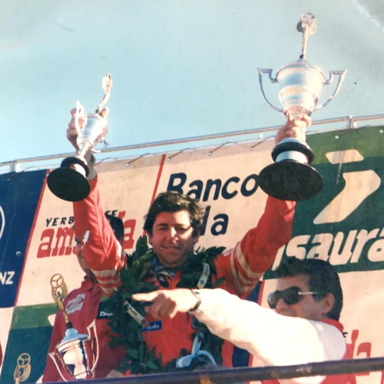 Foto Página 14 arriba