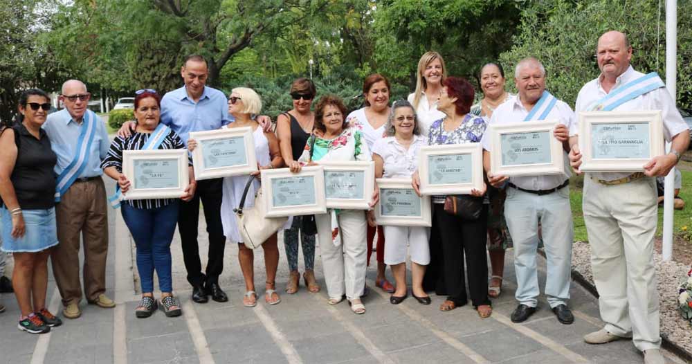 aniversario 198 - reconocimiento a vecinos