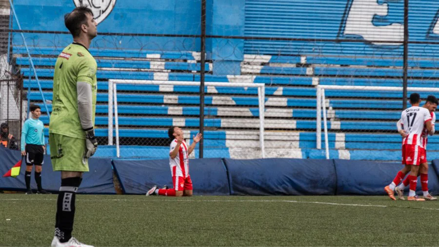 @mateocoyette 4️⃣ 🇦🇹⚽️Primer gol para Mateo con nuestra camiseta.#VamosRojo🇦🇹 #TodosUnidos🇦