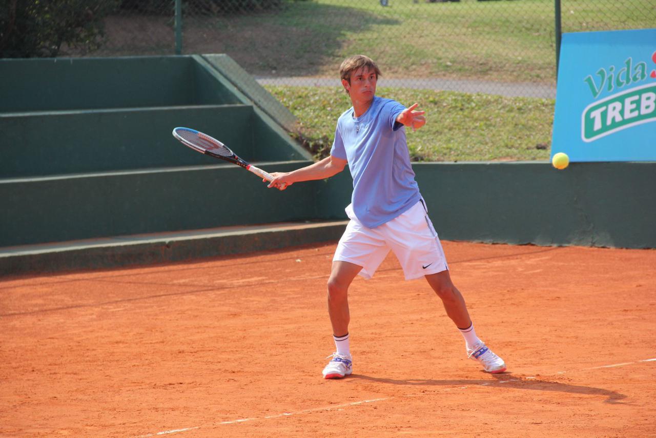 tenis eli