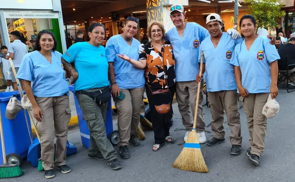 yami con barrenderos