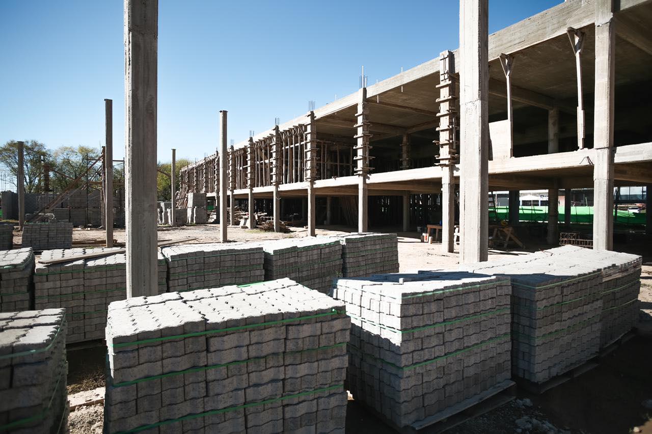 Universidad de Moron en Ca+¦uelas