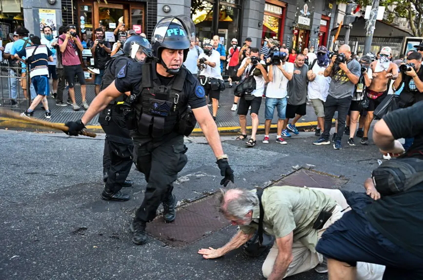 jubilado-represion-